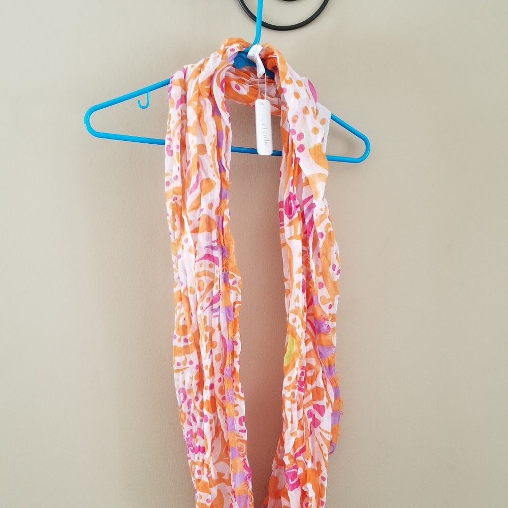 Charming Charlie Infinity Scarf - Picture 3 of 4